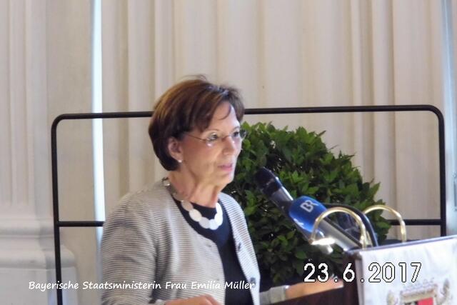 Bayerische Staatsministerin Emilia Müller