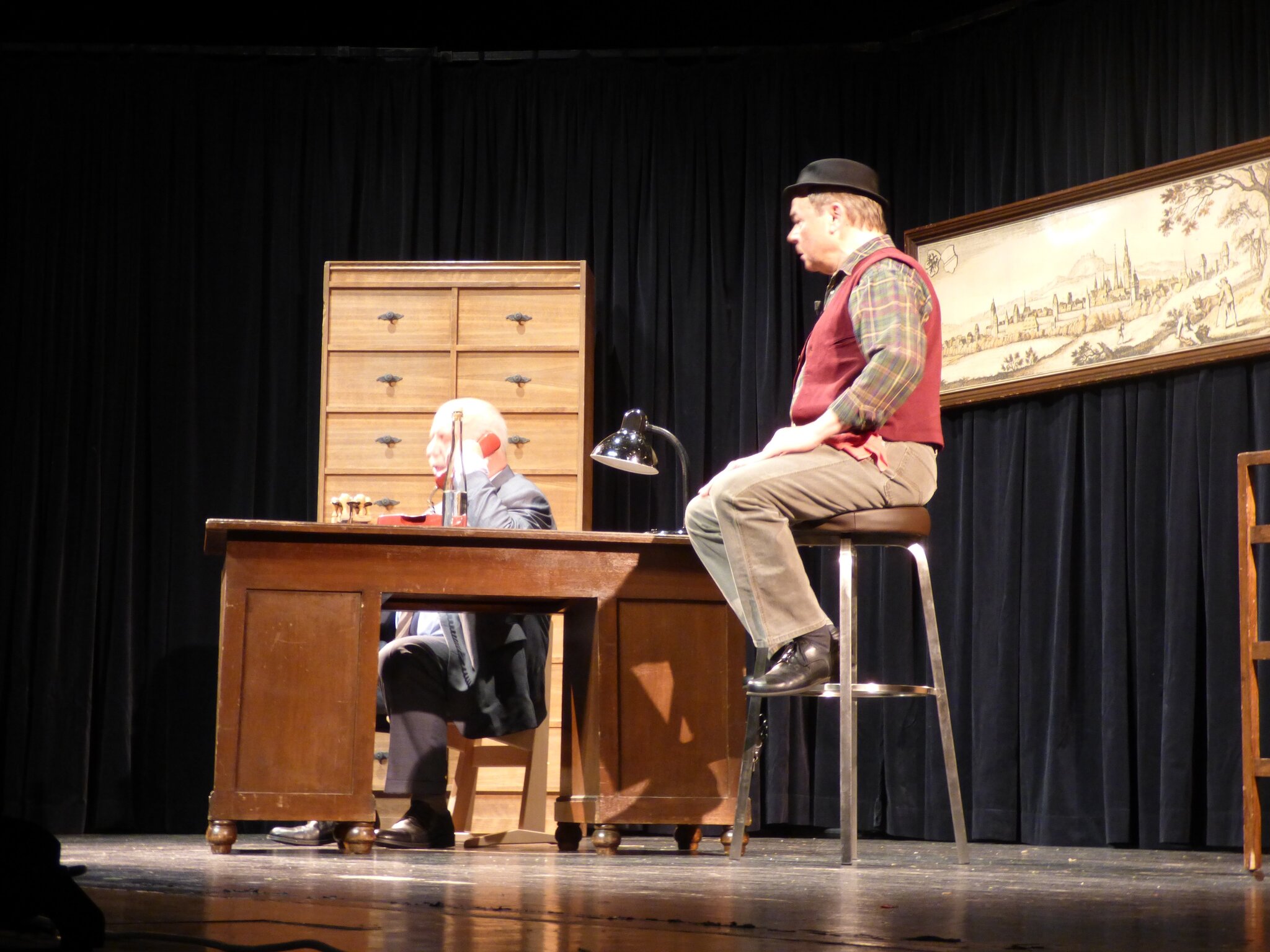 Wenn der Hannes in der Amtsstube