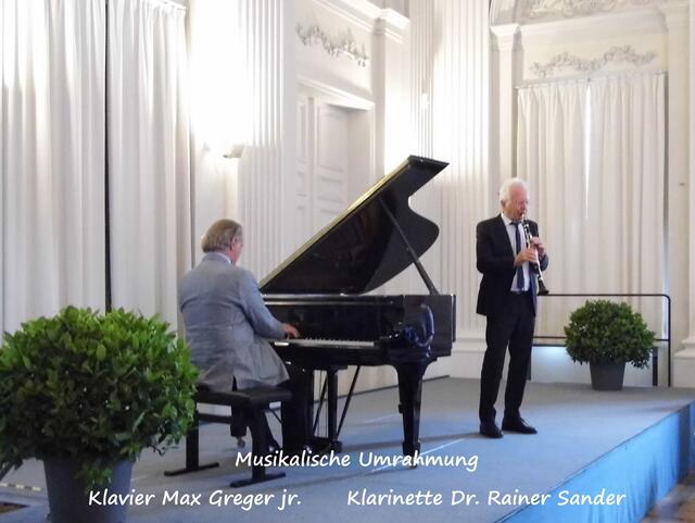 Musikalische Umrahmung der Veranstaltung. Max Greger jr. am Klavier und Dr. Rainer Sander Klarinette.
