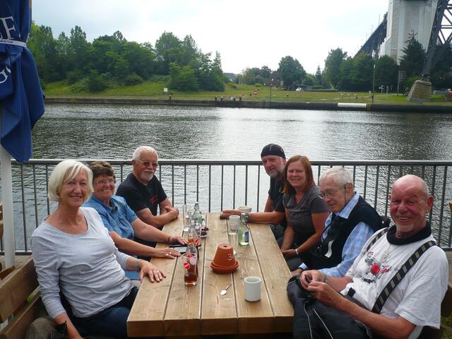 Im vohergesagten Unwetter am Kanal.