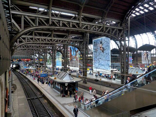 Bahnsteigtrubel