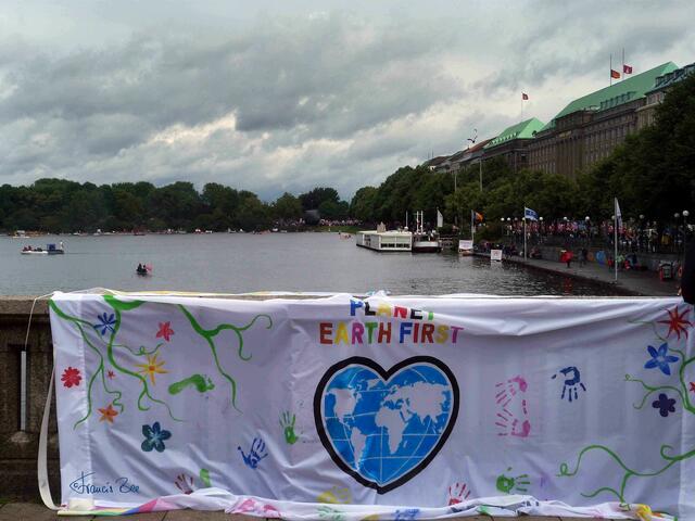 Für Eine Welt an der Binnenalster, Jungfernstieg