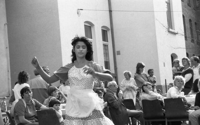 Sommerfest des Mütterzentrums 1987 in der Bernwardstraße.
