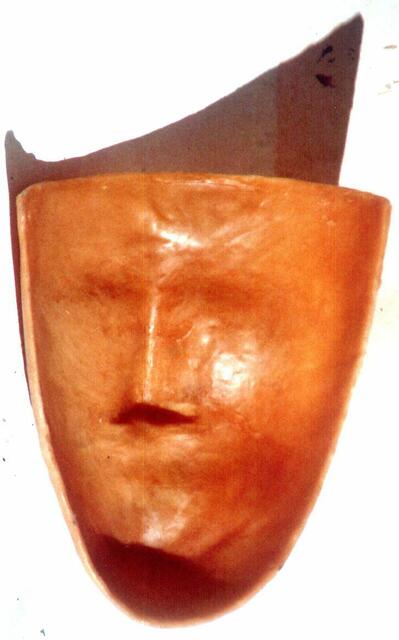Wachs- und Tuchmaske aus Naoussa