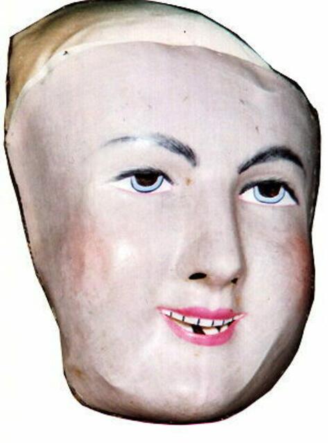 Weissnarr, Pierot aus Bergamo Maske aus Tuch und Wachs 19. Jhdt.