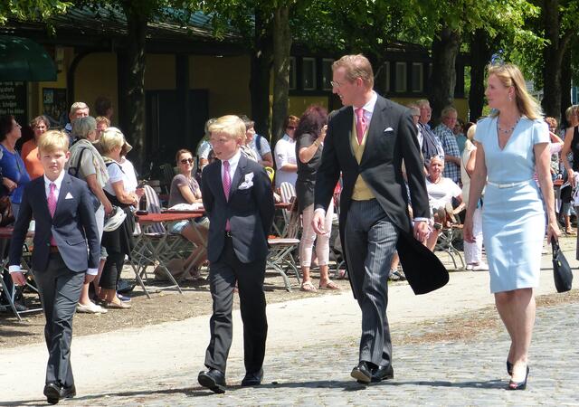 Adel verpflichtet - das gilt auch für den Nachwuchs. Familie Bernhard von Badens.