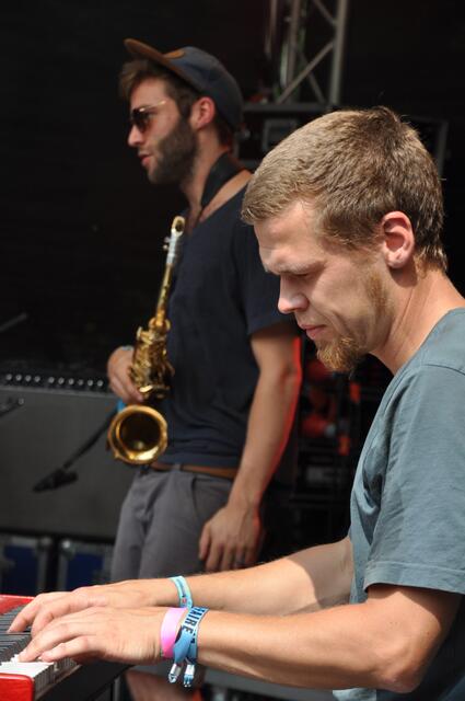 Impressionen vom SNNTG FESTIVAL - SNNTG ist Musik, SNNTG ist Kunst, SNNTG ist Kultur.