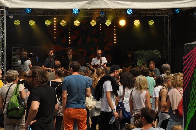 Impressionen vom SNNTG FESTIVAL - SNNTG ist Musik, SNNTG ist Kunst, SNNTG ist Kultur.