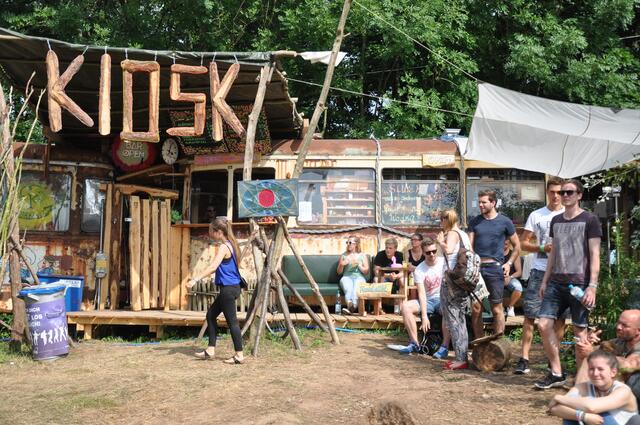 Impressionen vom SNNTG FESTIVAL - SNNTG ist Musik, SNNTG ist Kunst, SNNTG ist Kultur.