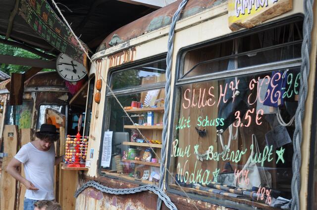 Impressionen vom SNNTG FESTIVAL - SNNTG ist Musik, SNNTG ist Kunst, SNNTG ist Kultur.