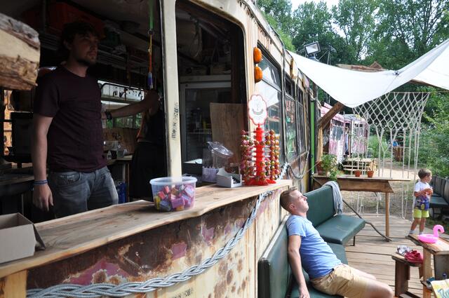 Impressionen vom SNNTG FESTIVAL - SNNTG ist Musik, SNNTG ist Kunst, SNNTG ist Kultur.