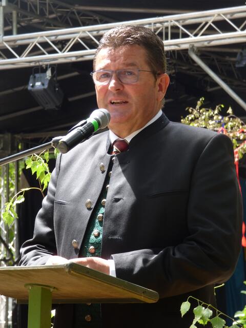 Staatssekretär Franz Josef Pschierer übermittelte die Glückwünsche zum 200. Kinderfestjubiläum des Bayerischen Ministerpräsidenten