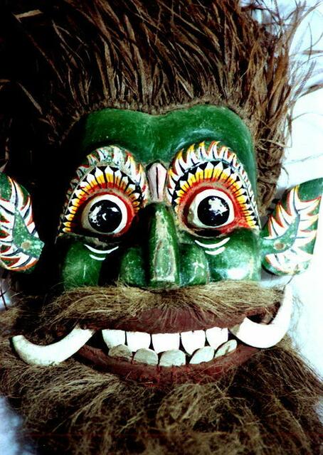 Sri Lanka, Kolam-exorzismus