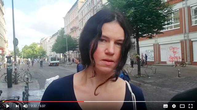 Theorie oder Wahrheit? Was diese Frau berichtet könnte tatsächlich zutreffen ... (Screenshot / Youtube)