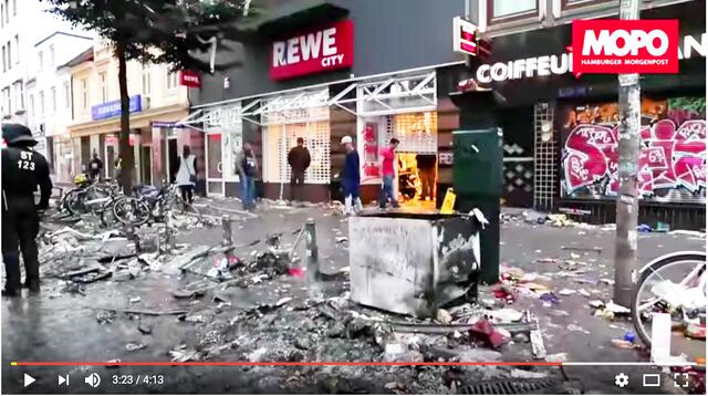 Ein Bild der Verwüstung - Das Hamburger Schanzenviertel am Morgen des 8. Juli (Foto: Screenshot / Youtube)