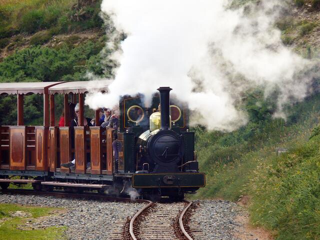 Dampfeisenbahn in den Groundle Glen