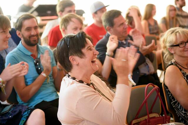 Die gekonnt vorgetragenen Slamtexte von Philipp Potthast ließen auch SPD-Europaabgeordnete Maria Noichl nicht kalt.