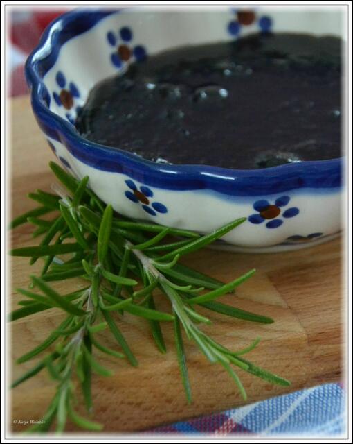 Blaubeermarmelade mit Rosmarin: https://www.myheimat.de/langenhagen/ratgeber/heidelbeermarmelade-mit-rosmarin-d2767342.html (Foto: Katja Woidtke)