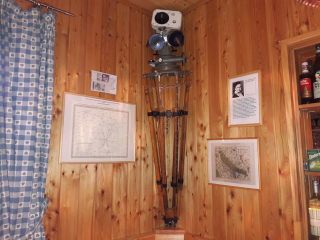 sogenannte Gaußecke in der Gaststätte Annaturm Deister Kamm