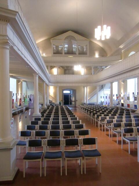 Das Kirchenschiff von St. Peter und Paul