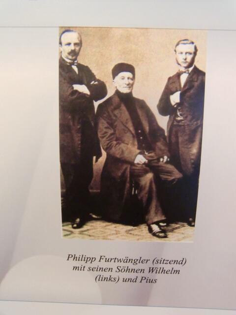 Philipp Furthwängler (sitzend) mit seinen Söhnen Wilhelm (links) und Pius | Foto: Stadt- und Heimatpfleger Dieter Schütte, Gronau-Leine