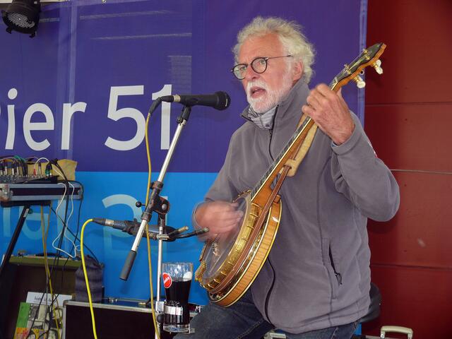 Auftritt der Bourbon Skiffle Company am Pier 51 beim Maschseefest 2017.