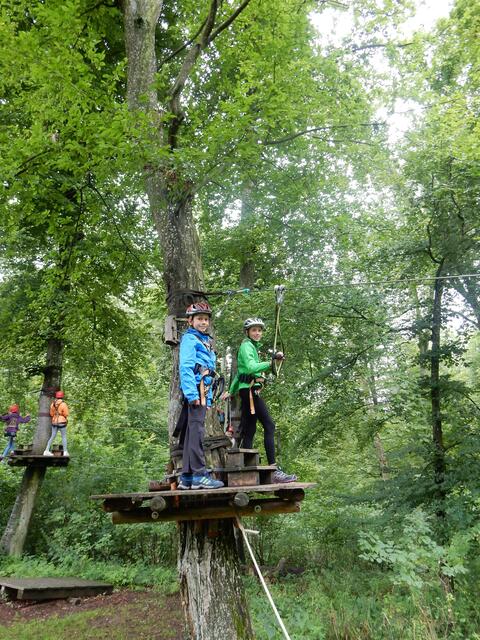 Die verschiedenen Touren erreichen Höhen bis über 10 m, für Erwachsene gibt es dann noch zwei "Steigerungen".