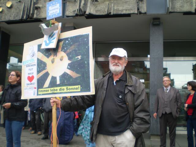 Ich bitte alle Verantwortlichen, die EAN-Petition "Europäischer Anti-Mobbing-Tag" zu unterstützen - hier am 21. August 2017 auf dem Bremer Marktplatz