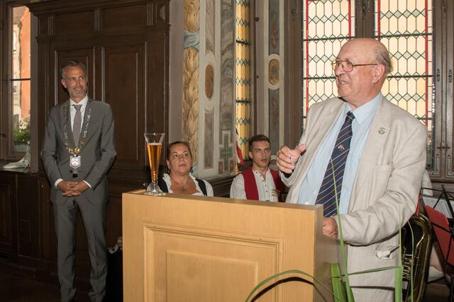 25 Jahre Städtepartnerschaft Friedberg (Bayern) / Chippenham (UK) - John Scragg bei der Festansprache im Friedberger Rathaus
