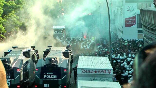 Ein Bild des Chaos - die Polizei selbst hatte dieses mal den größten Anteil daran