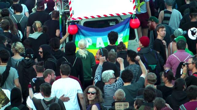 Ein echter, aufrichtiger Beitrag zur Deeskalation auch seitens der Polizei wäre ein guter Anfang, um Bilder wie die vom 6. Juli künftig zu vermeiden.