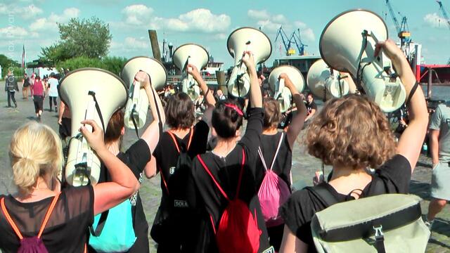 Megafon Chor am 6. Juli (Foto: Max Bryan)