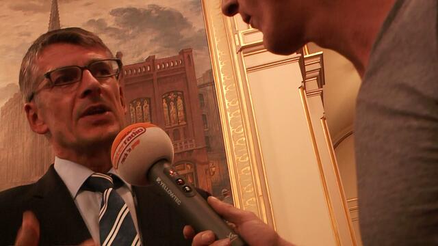 Polizeipräsident Ralf Martin Meyer im Gespräch mit dem Kollegen vom Alsterradio am 19.7.2017
