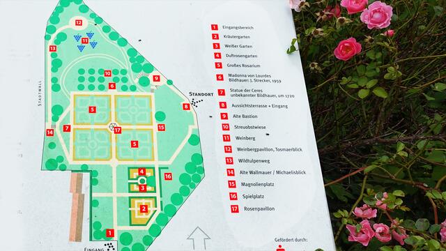 Übersichtsplan am Eingang zum Magdalenengarten. Foto: Helmut Kuzina