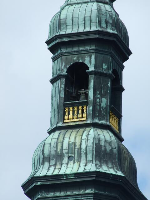 Turmausschnitt der St. Lauretius Kirche