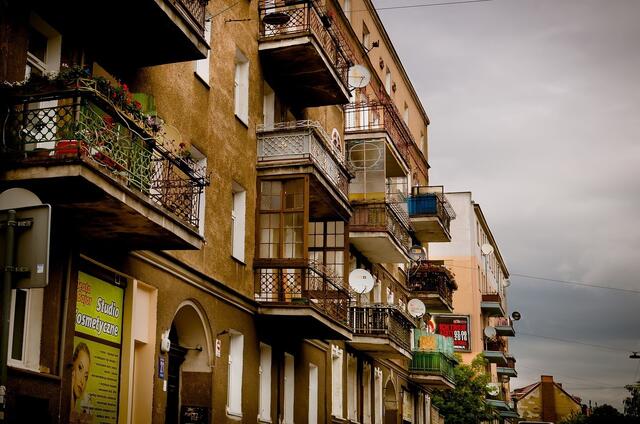 Straßenzeile in Stettins Altstadt > | Foto: Quelle unbekannt