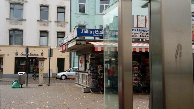 Gebäude und Kiosk aus der Folge "Nach 6 im Zoo"