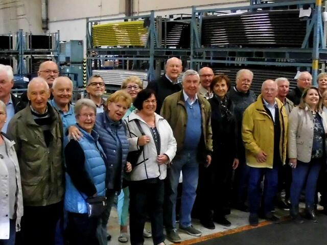 . . . danach besuchten wir die Californiafertigung in einer separaten Halle . . .