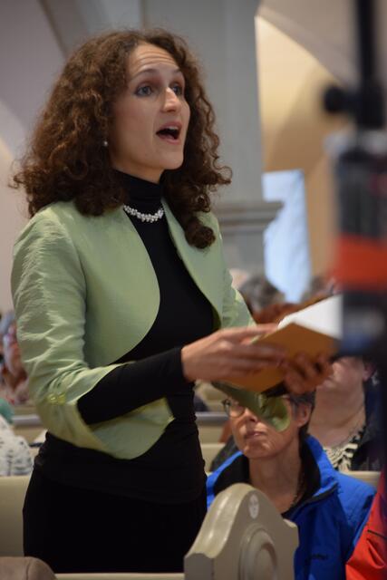 Nadine Balbeisi verzaubert mit die Zuhörer mit ihrer wunderschönen Sopran-Stimme | Foto: Anke Koch-Röttering