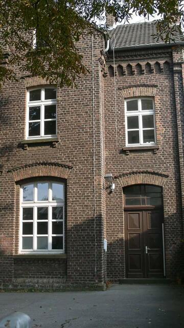 In der 2. Staffel wird die "Alte Schule" Noithausen zur Polizeiwache.