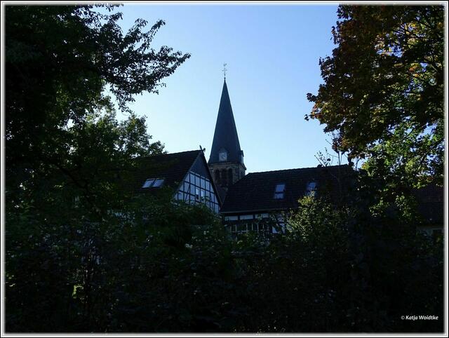 St. Nikolai in Limmer https://www.myheimat.de/hannover-herrenhausen/kultur/quer-durch-hannover-st-nikolai-in-limmer-d2821405.html (Foto: Katja Woidtke)