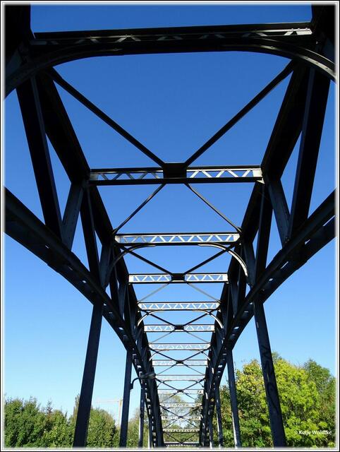 Historische Brücke über den Leineabstiegskanal (Foto: Katja Woidtke)