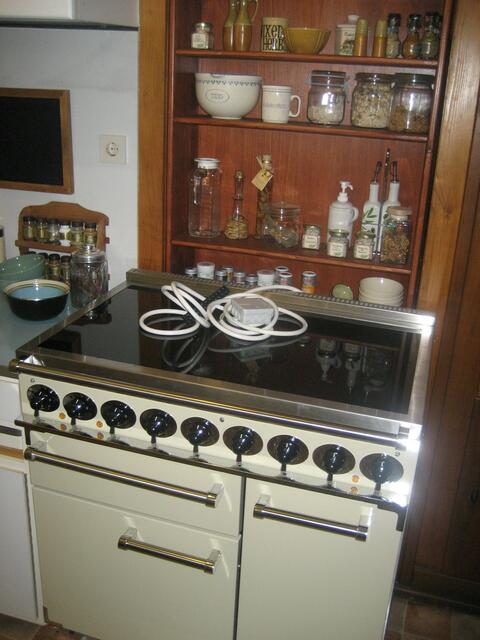 Blick in die Forsthaus Küche mit "Filmherd" | Foto: J.Vierlinger