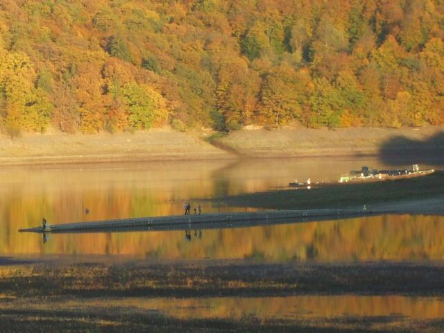 14.10.2017, bald taucht sie ab, die Brücke