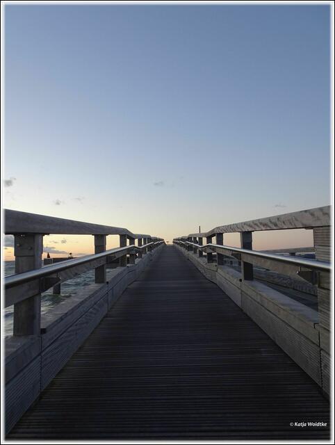 Aufwärts - Seebrücke Heiligenhafen (Foto: Katja Woidtke)