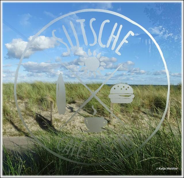 An der Promenade am Steinwarder laden Bistros und Restaurants zu einem gemütlichen Päuschen ein (Foto: Katja Woidtke)