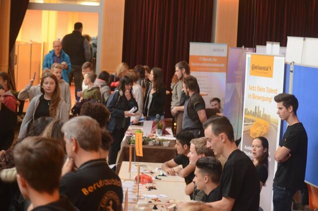 ausbildungsplatzbörse in der IGS Garbsen  07