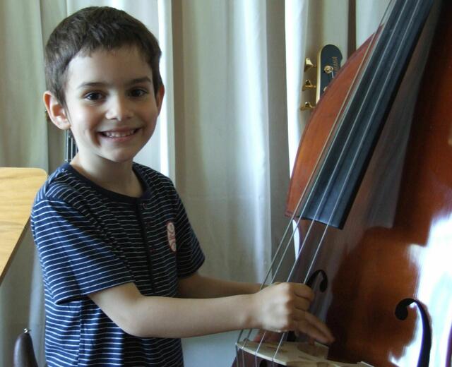 Kleiner Meister – großes Instrument. 
Foto: Siegfried P. Rupprecht