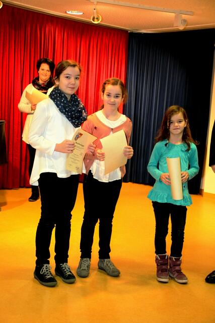 "3Mix" (v. l. Lioba Reiter, Lucia Reiter und Victoria Ertl) erspielten sich 92 Punkte und den Titel Bezirkssieger.