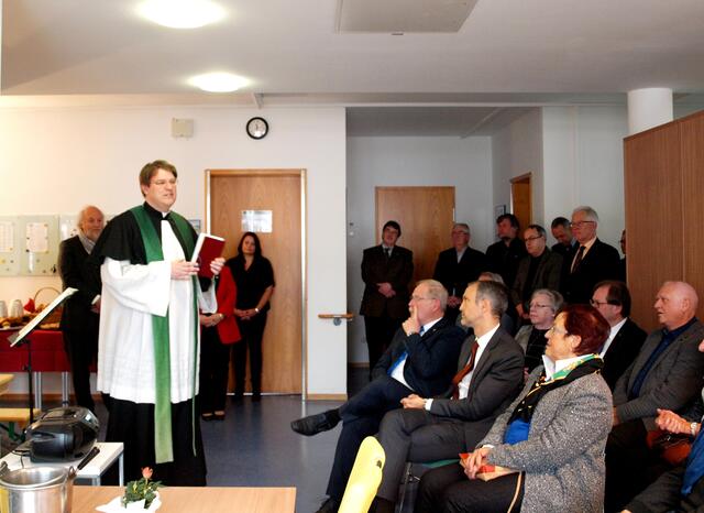 Für Pater Brühl steht das Haus auch für das Miteinander von katholisch und evangelisch in Friedberg und für eine Offenheit, die „über die Stadtgrenzen hinauswirkt"